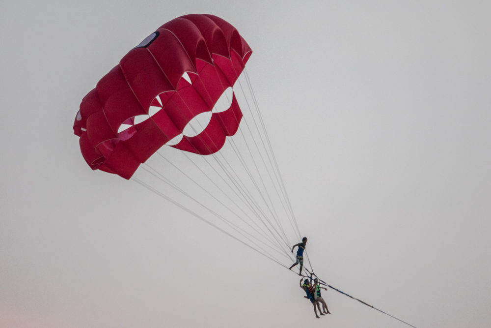 karon beact parasail